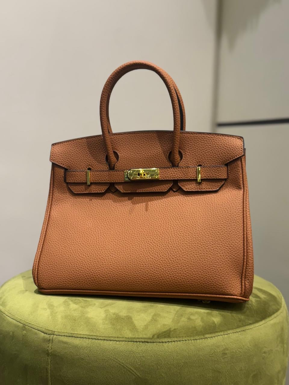Famous Her-mes Birkin 30cm Handbag for Women