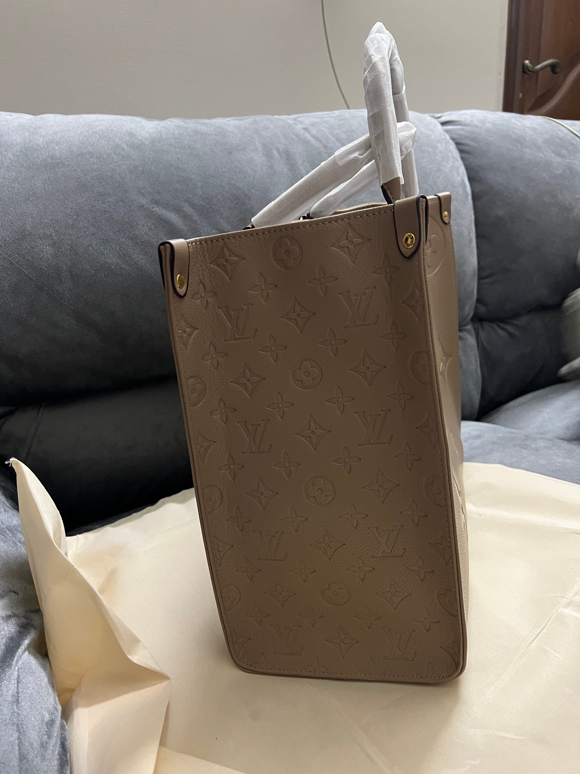 Louis Vuitton LV On-The-Go GM Size