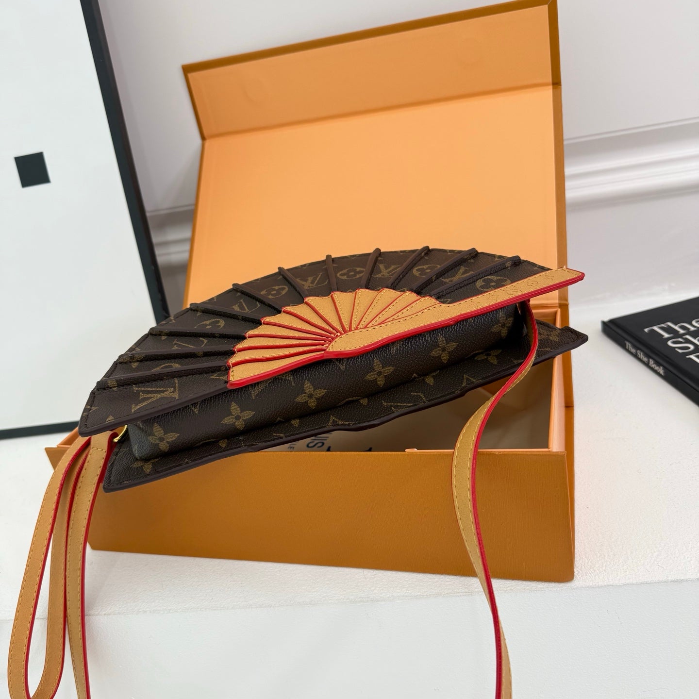 Luxury Brand LV Lou-is Vui-tton Fan shape Shoulder bag for Women Pre order