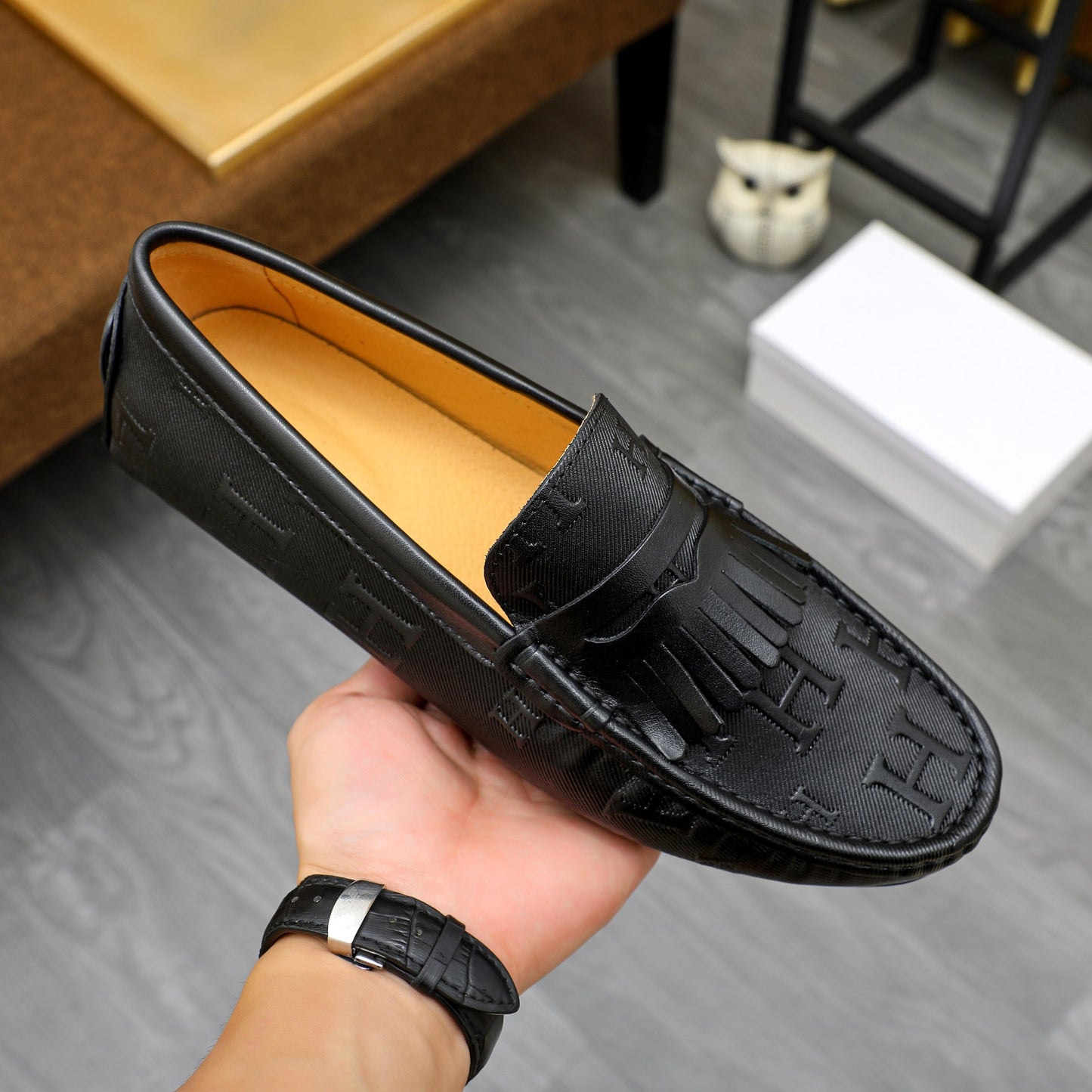 1:1 Quality Her-Mes Loafers for Men Pre Order