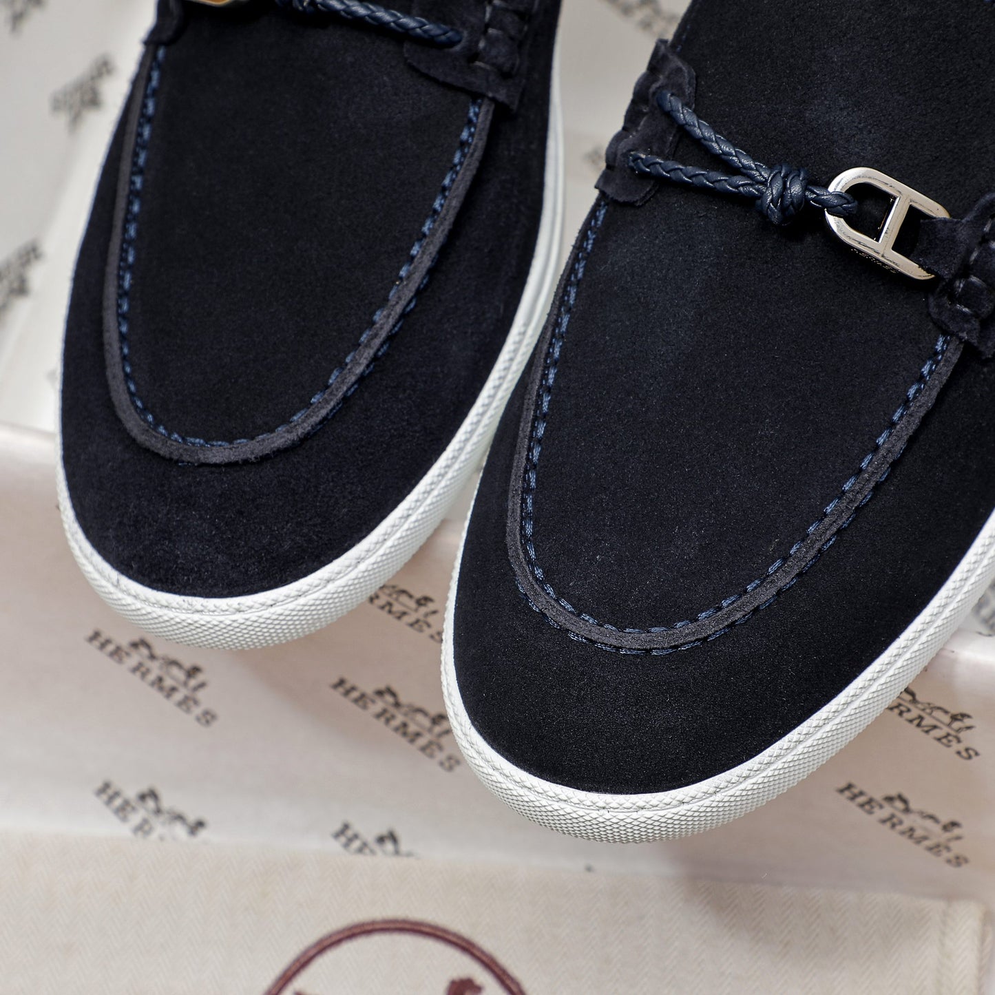 Her-mes Premium Quality Loafers for Men Pre Order