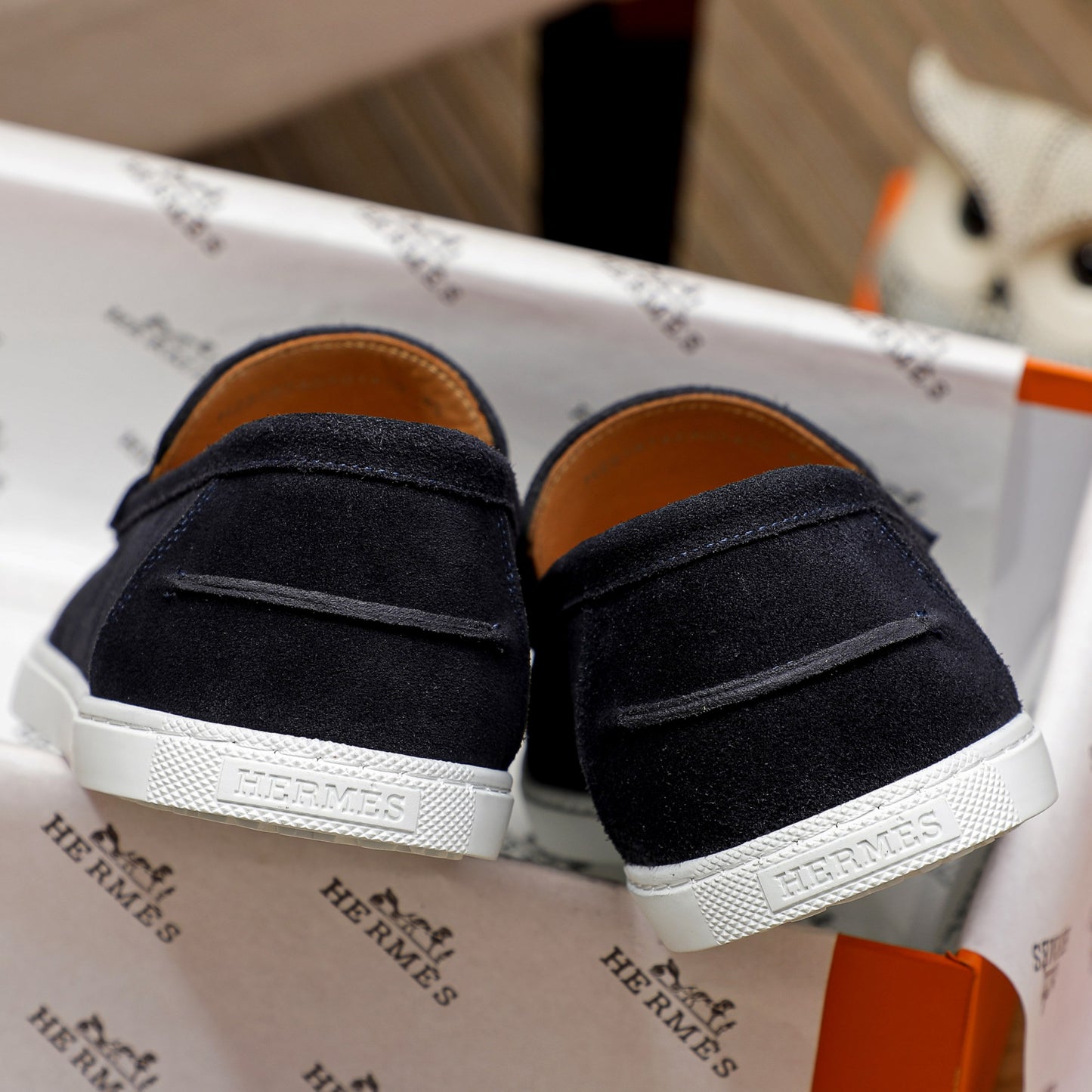 Her-mes Premium Quality Loafers for Men Pre Order