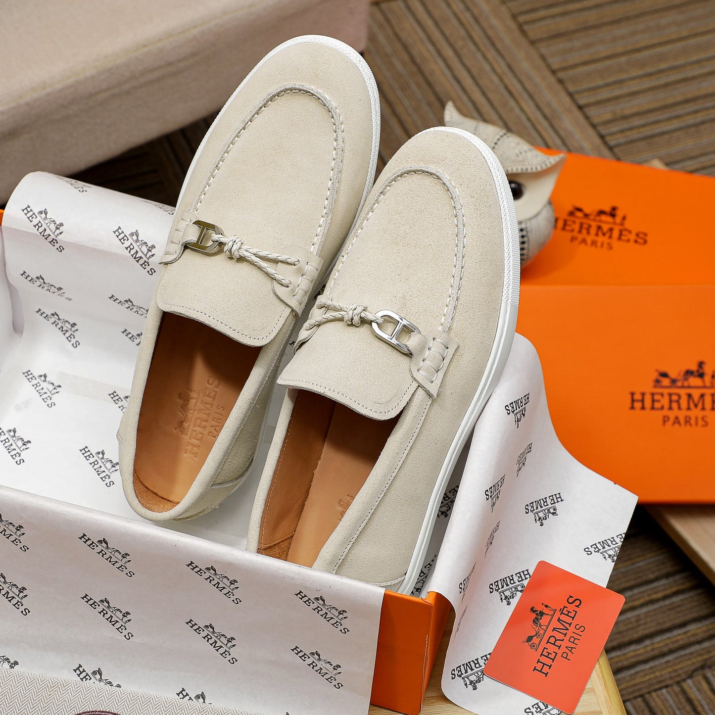 Her-mes Premium Quality Loafers for Men Pre Order