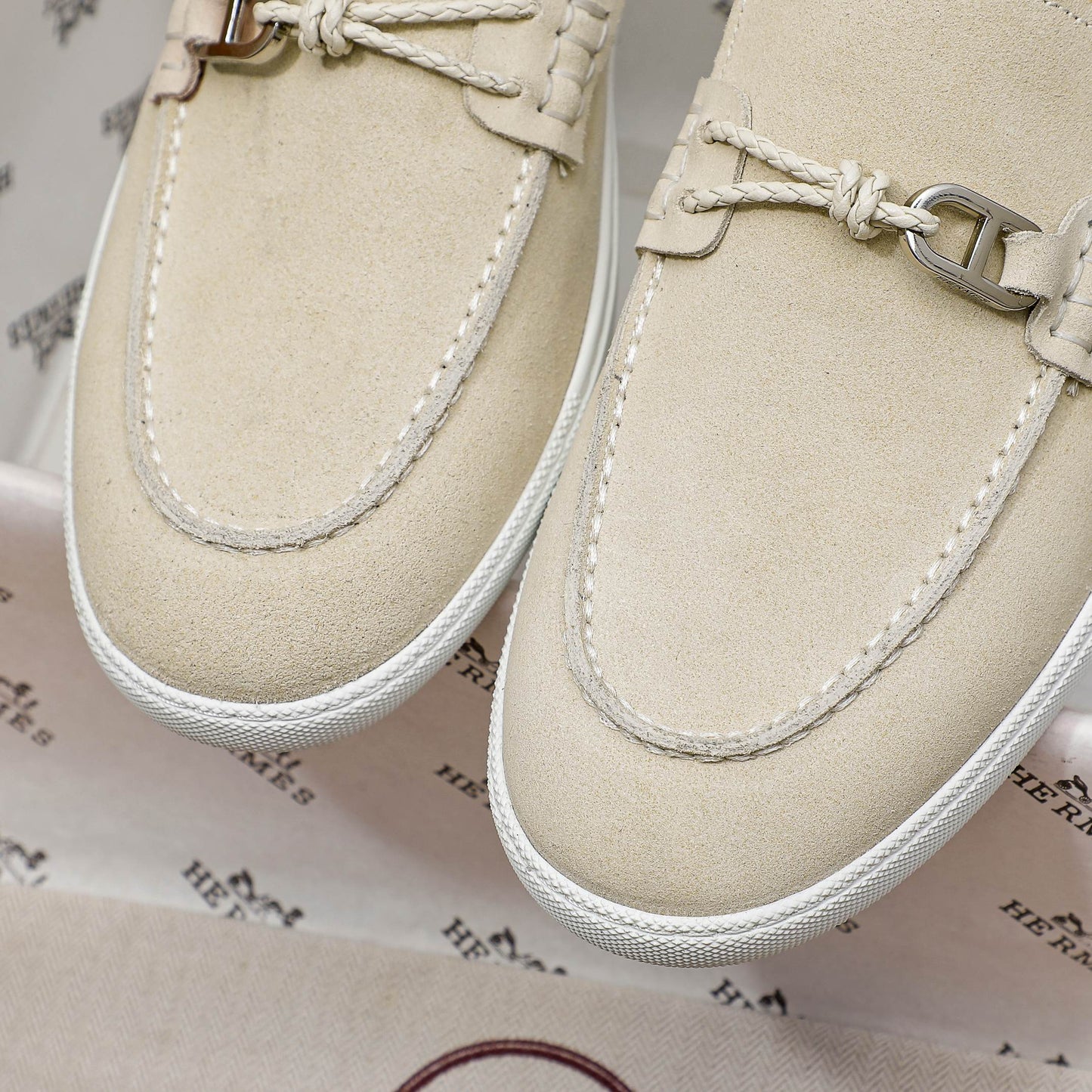 Her-mes Premium Quality Loafers for Men Pre Order