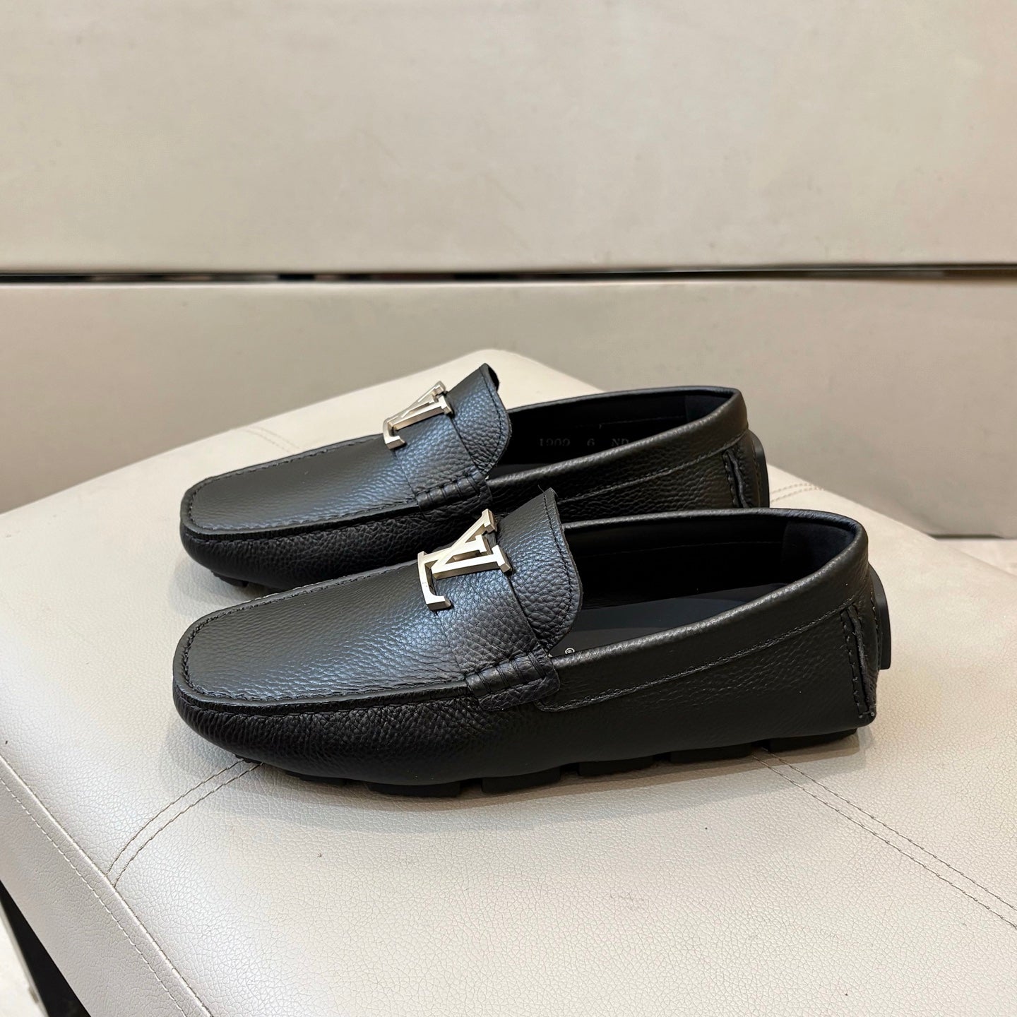 1:1 L v Premium Loafer Shoes for Men Pre Order