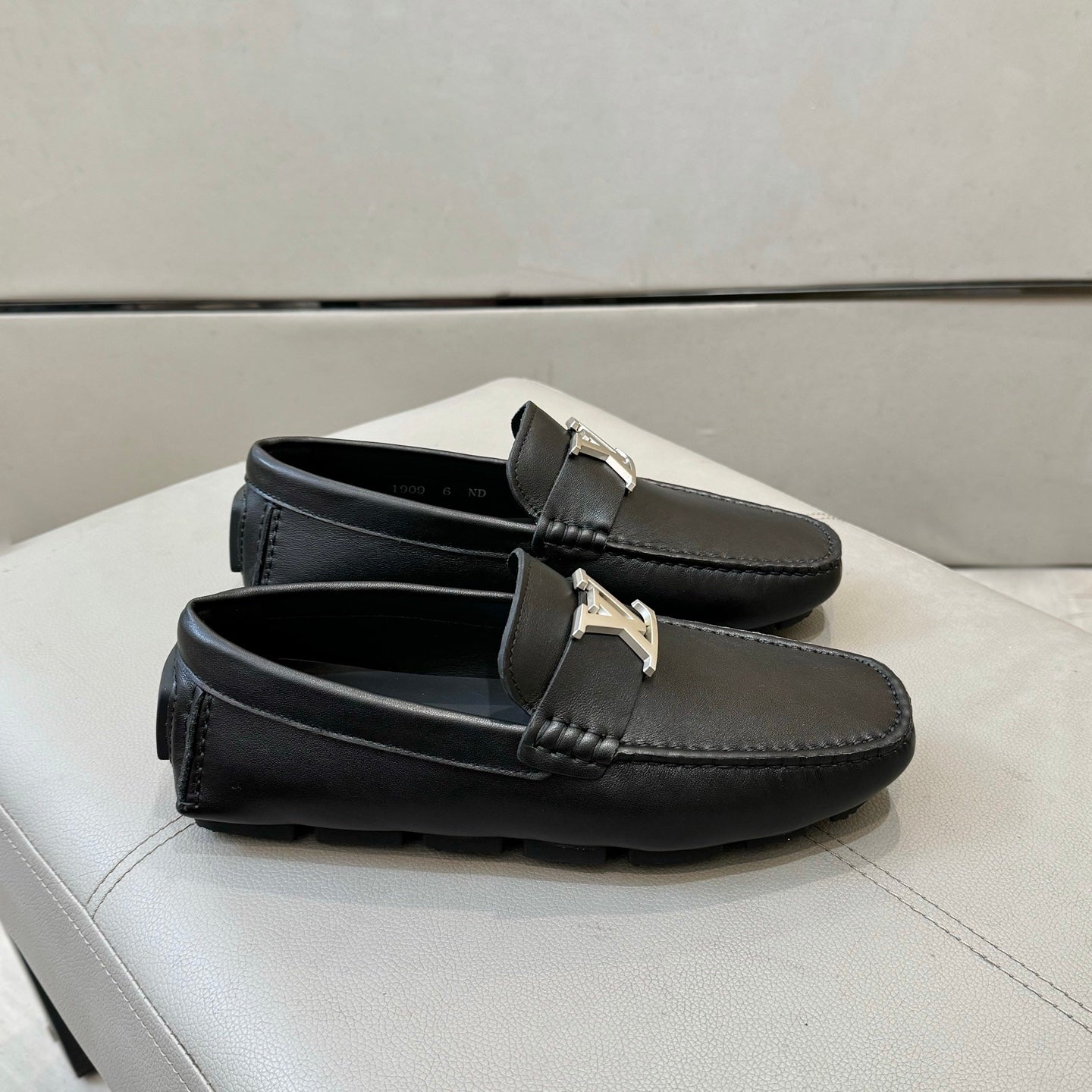 1:1 Lvi Premium Loafer Shoes for Men