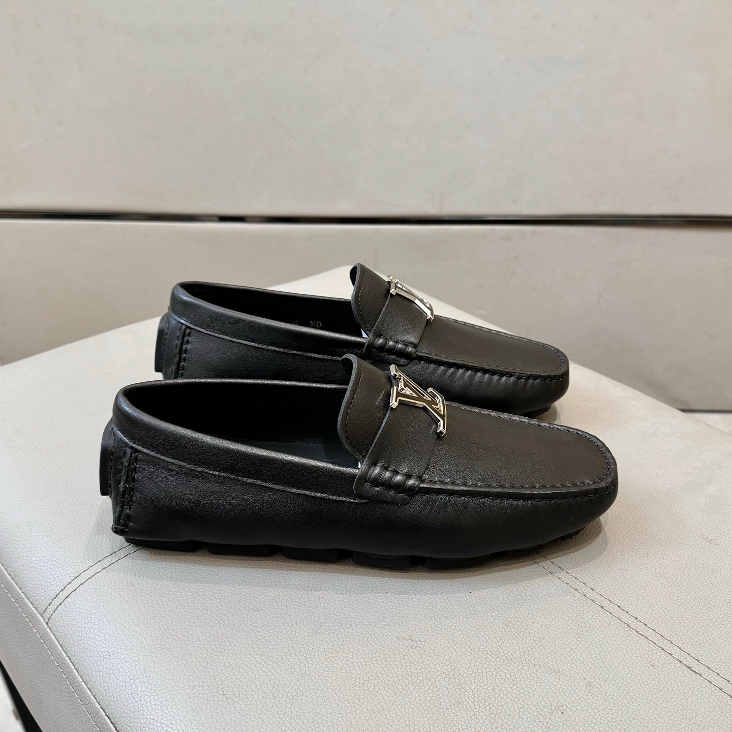 1:1 Lvi Premium Loafer Shoes for Men Pre Order