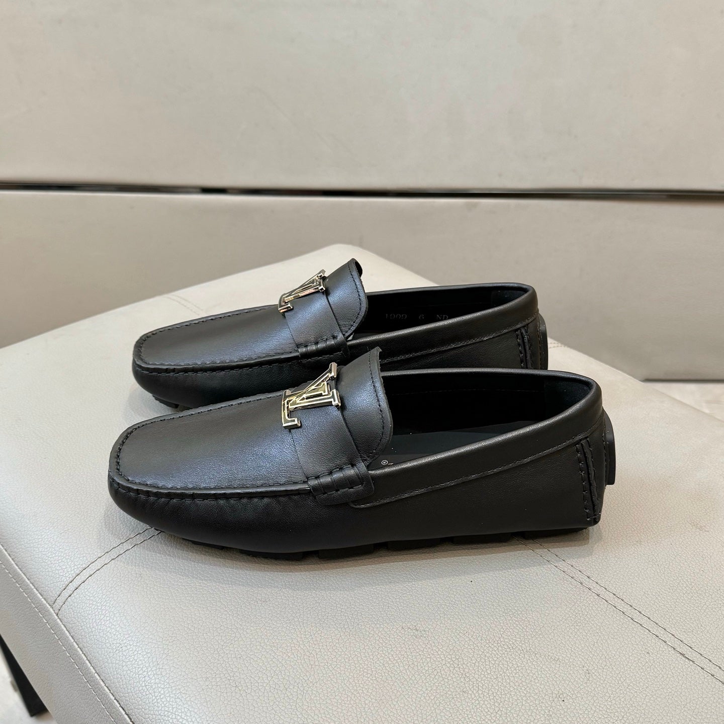 1:1 Lvi Premium Loafer Shoes for Men Pre Order