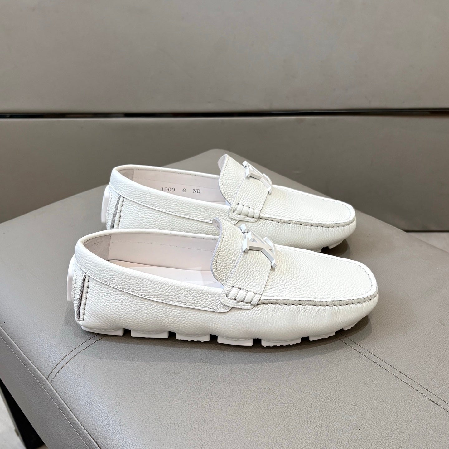 1:1 Lvi Premium Loafer Shoes for Men Pre Order