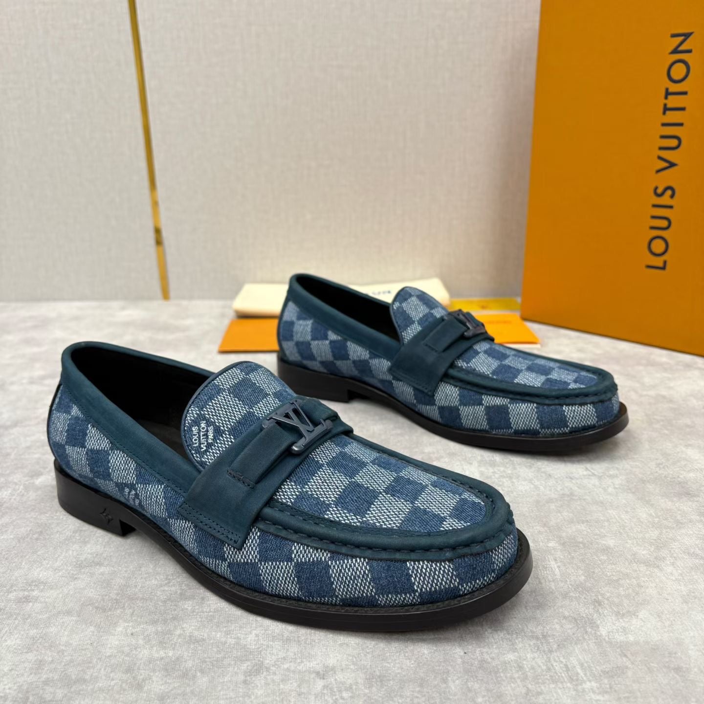 LVe Major Loafers Leather shoes for Men