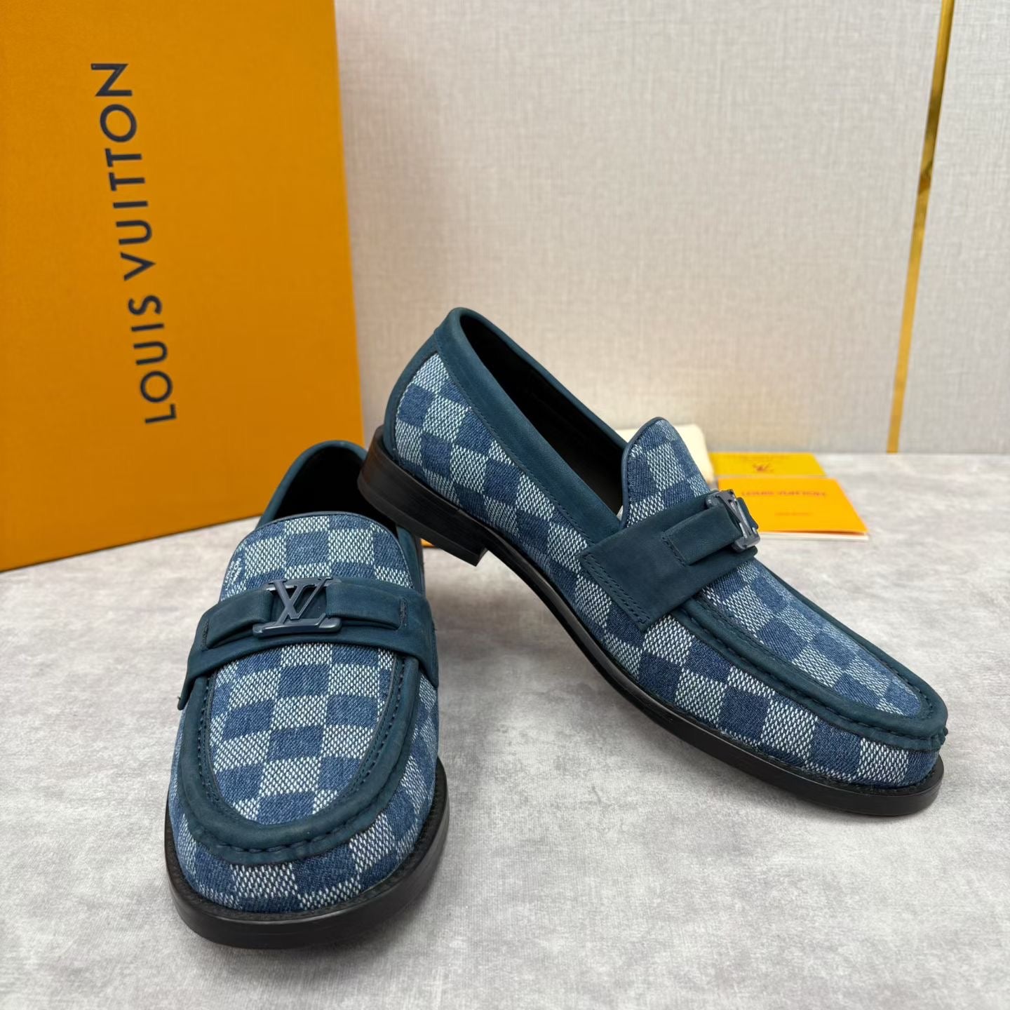 LVe Major Loafers Leather shoes for Men