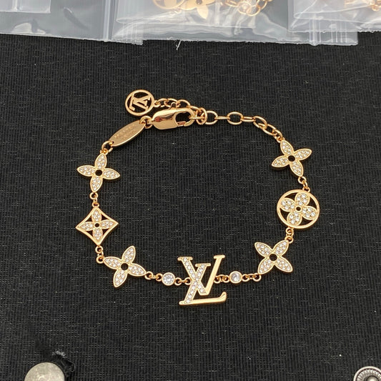 LvE Bracelet for Women