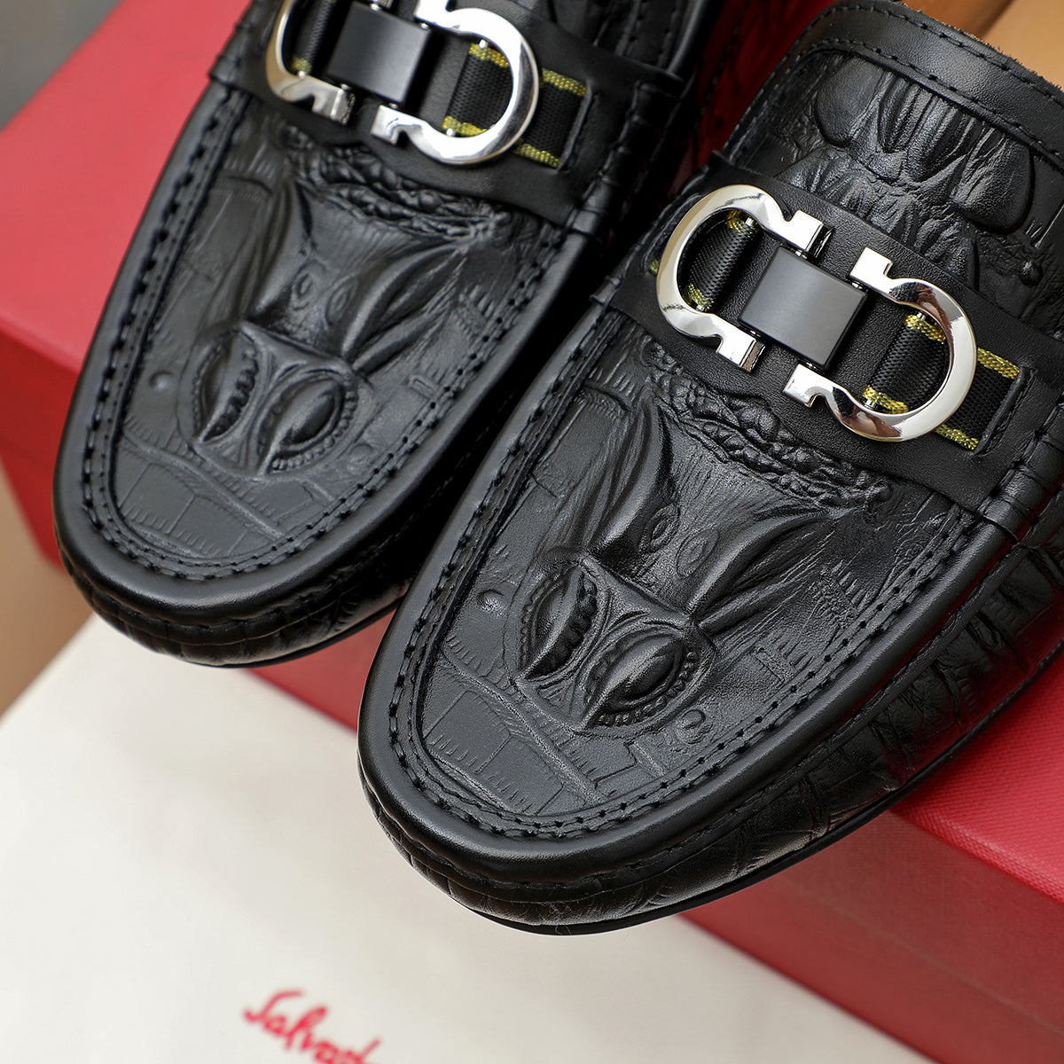 Ferragamo Leather Loafer Shoes for Men Pre Order