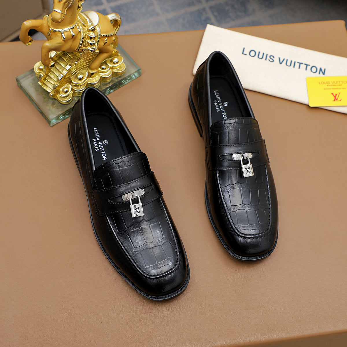 LvE Leather Shoes for Men Pre Order