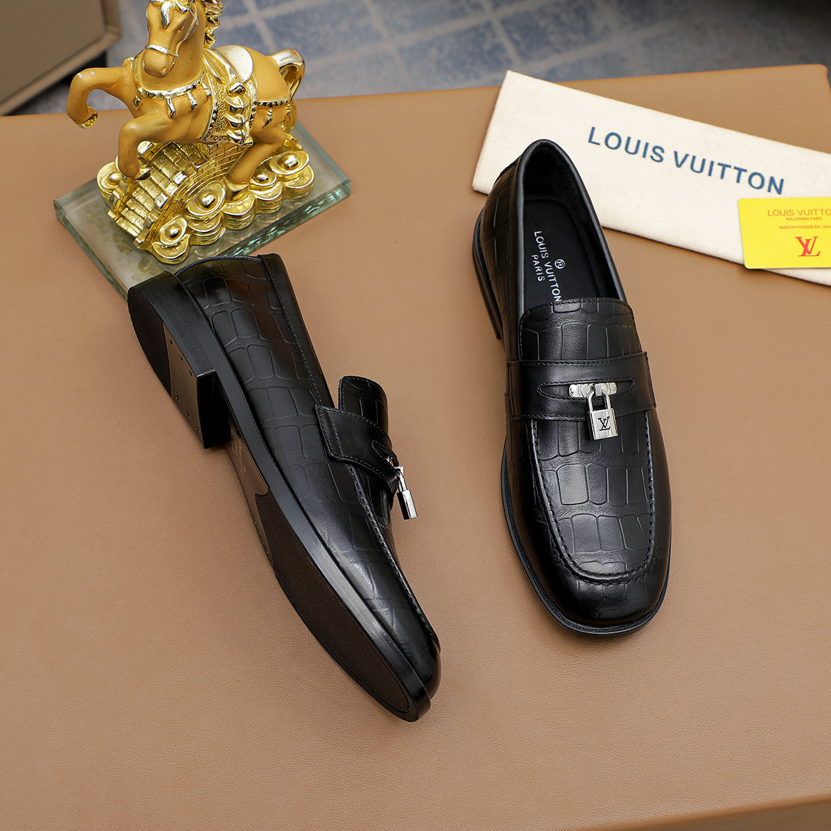 LvE Leather Shoes for Men Pre Order
