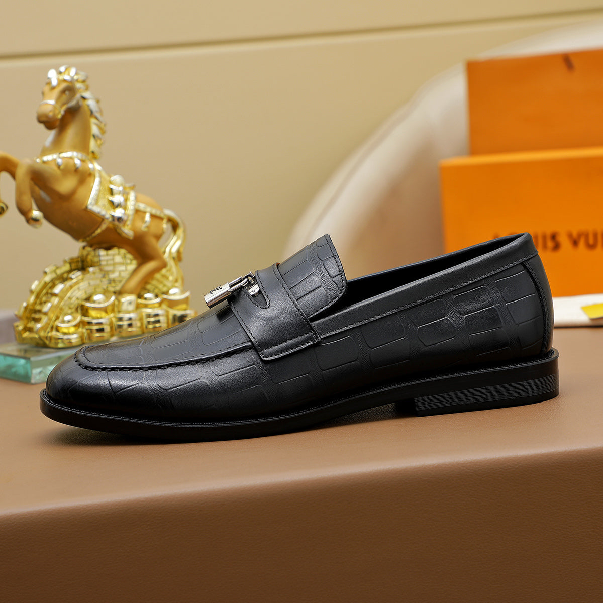 LvE Leather Shoes for Men Pre Order