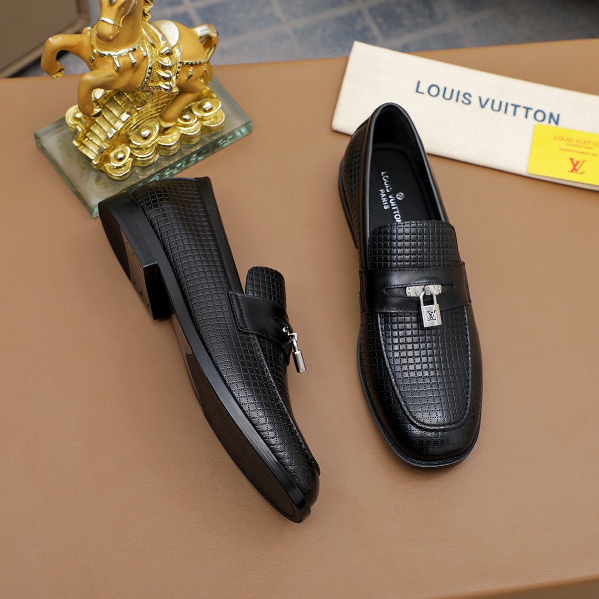 LvE Leather Shoes for Men Pre Order