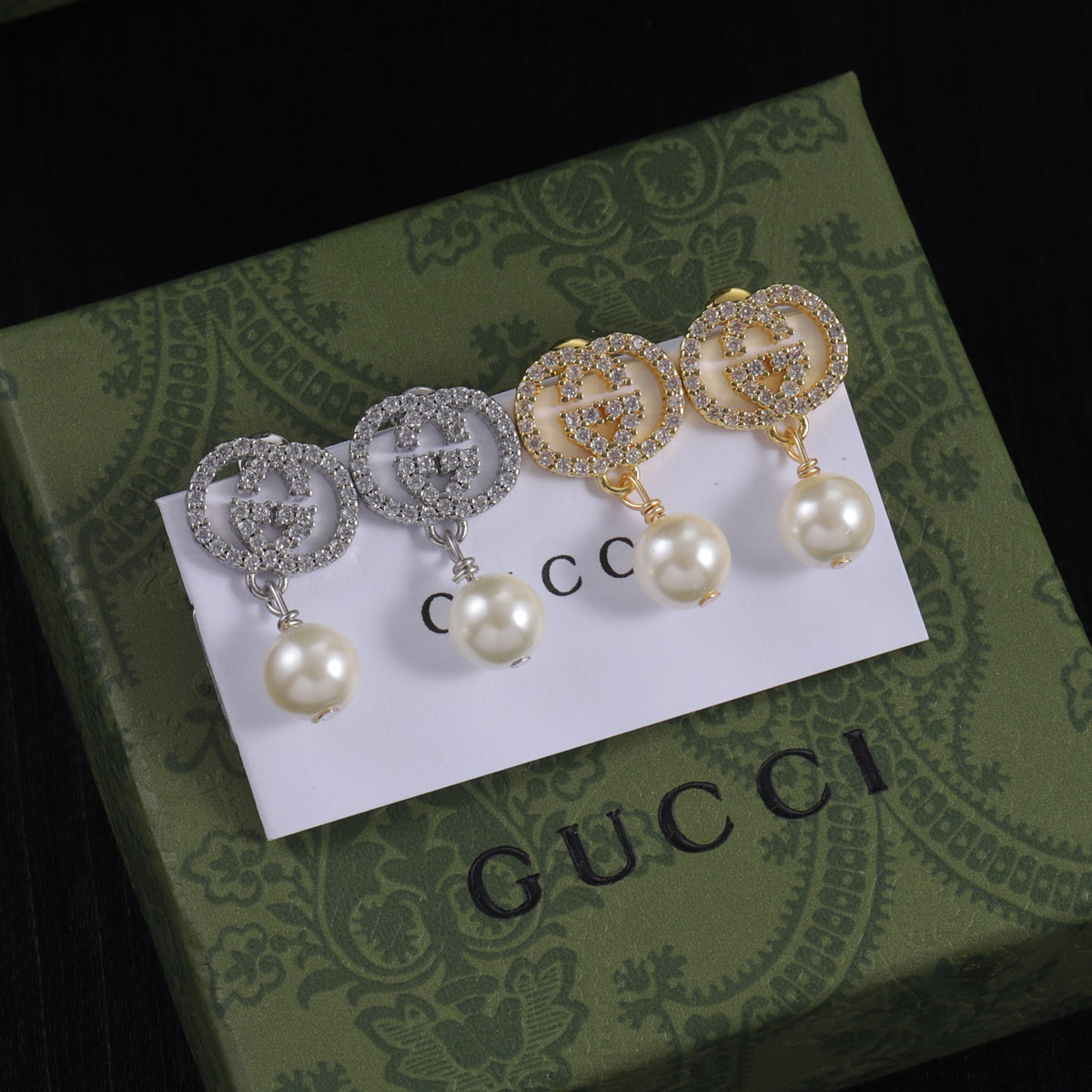 Guci Pearl Drop Stud Earrings for Women