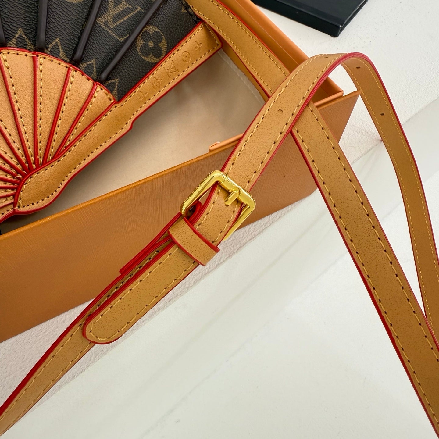 Luxury Brand LV Lou-is Vui-tton Fan shape Shoulder bag for Women Pre order