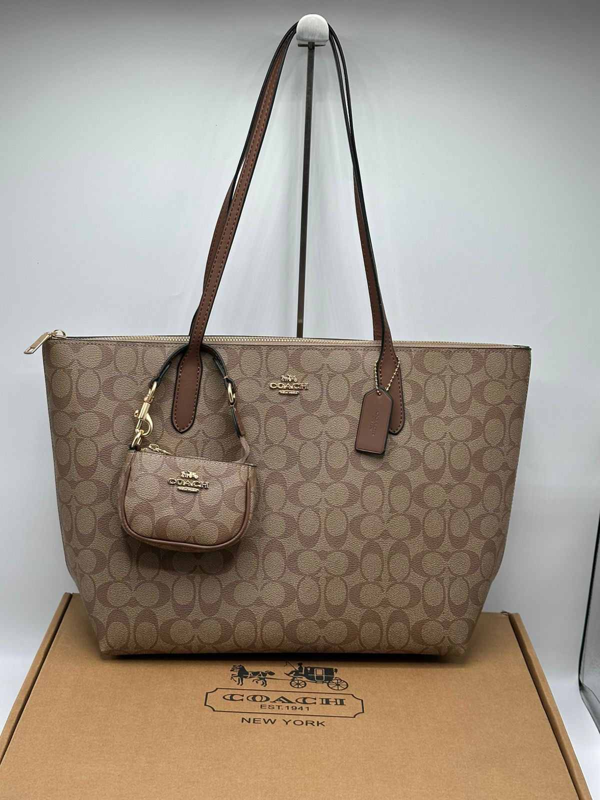Coach Premium Tote bag for Women