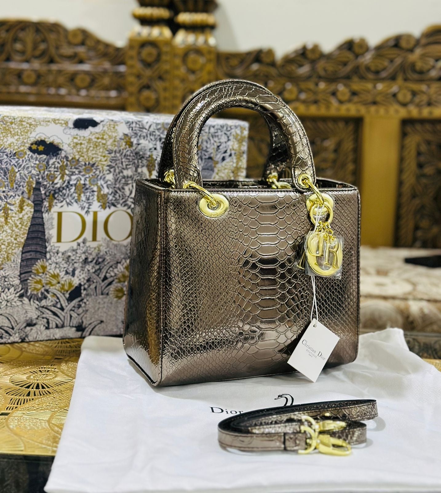 Designer Brand CD Cris-tian Di-or Lady bag Metallic Colours Hand bag for Women