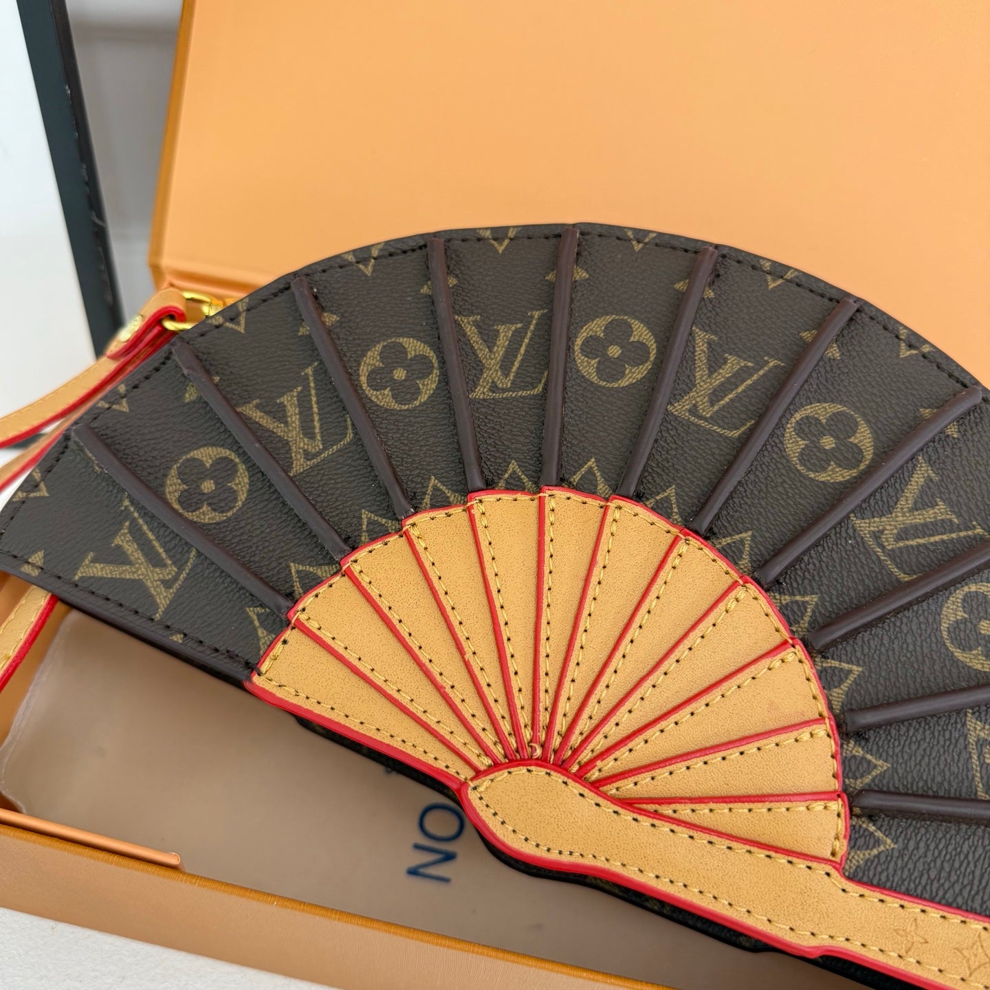 Luxury Brand LV Lou-is Vui-tton Fan shape Shoulder bag for Women Pre order