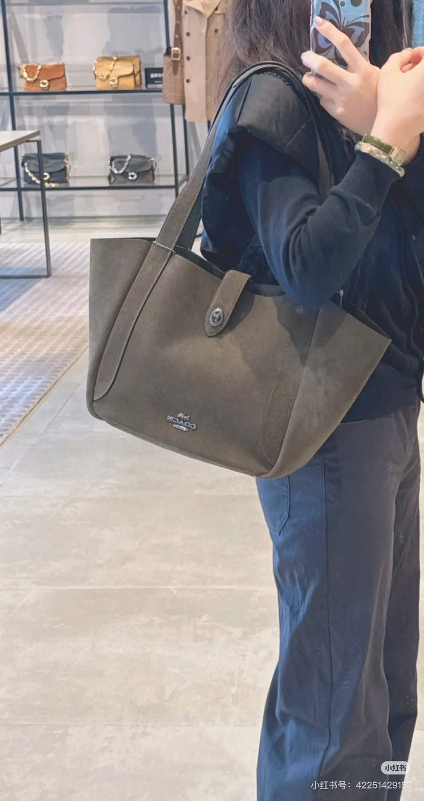 Coach Hardley Turnlock Tote bag for Women