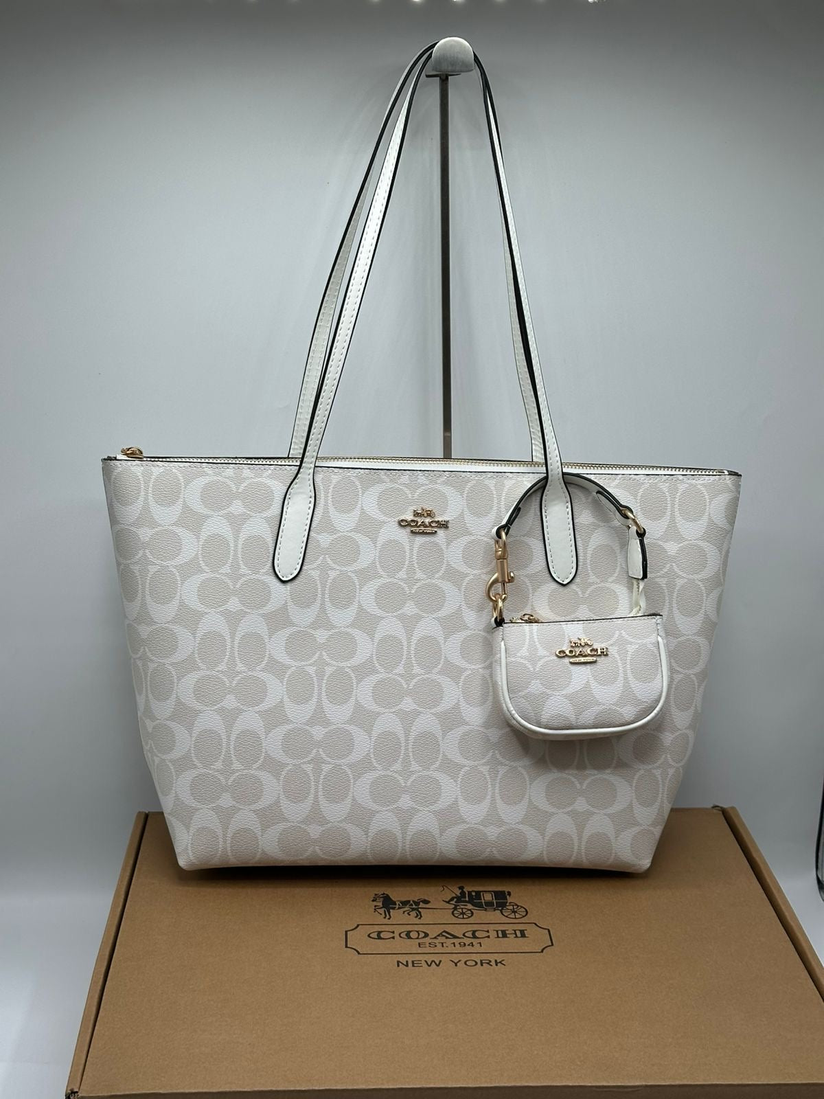 Coach Premium Tote bag for Women