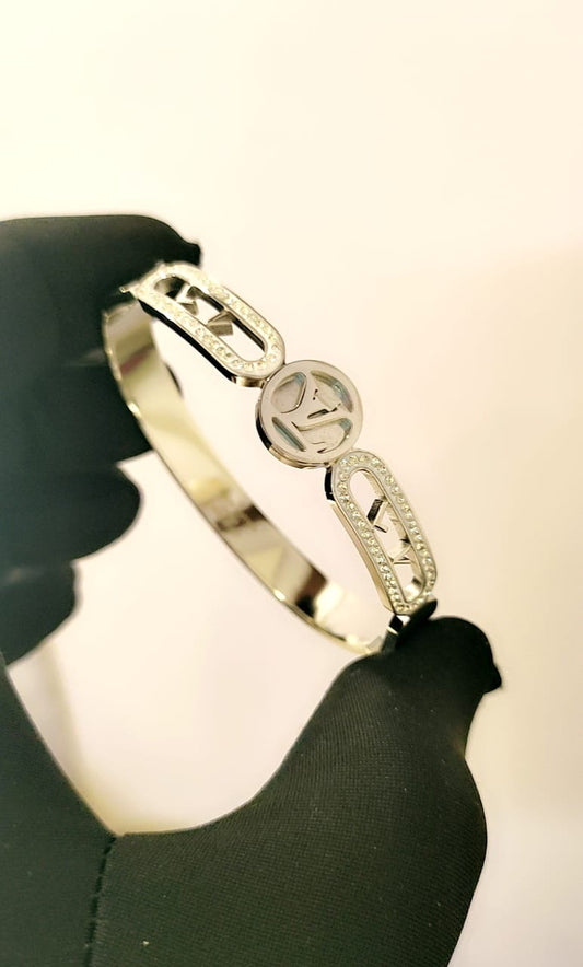 Famous Brand L-V Lou-is Vui-tton Bracelet for Women