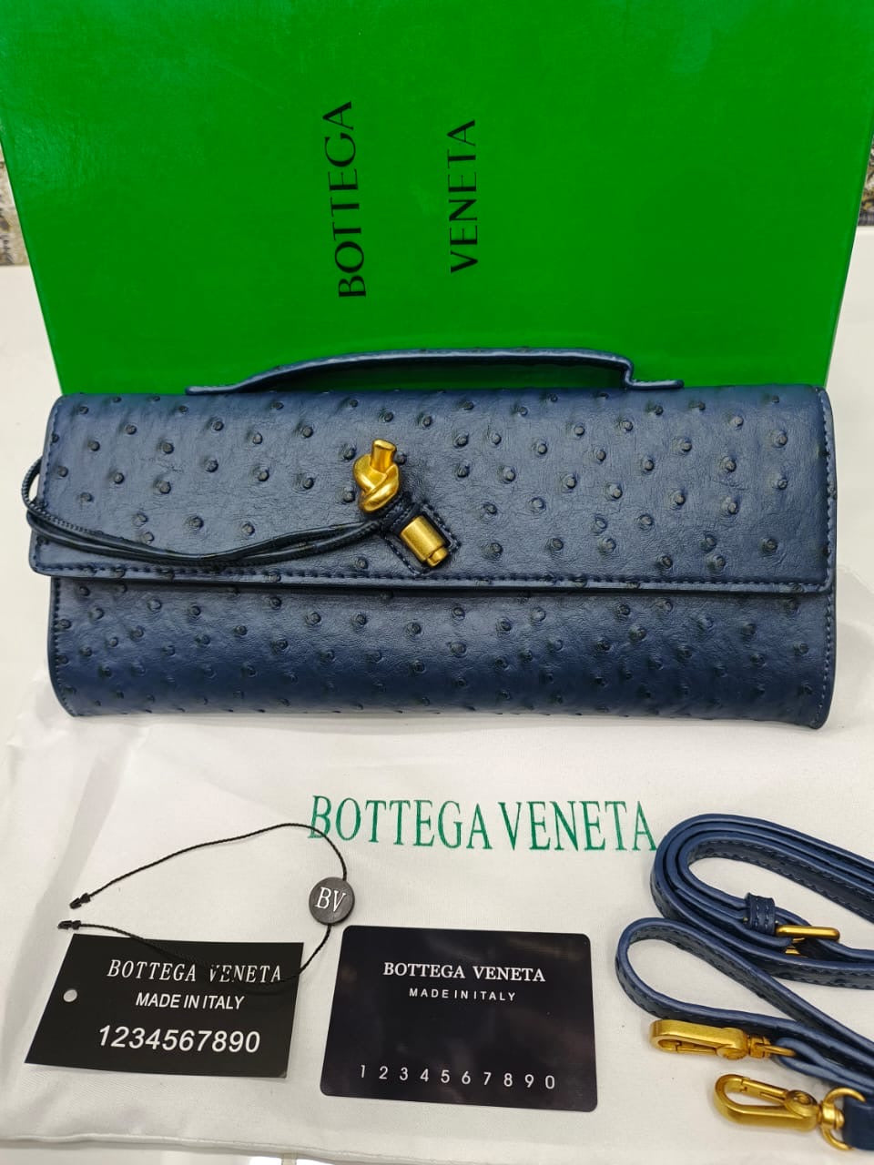 Famous Brand Bot-tega Ven-eta  Andiamo Long Clutch Ostrich pattern Clutch Bag for Women