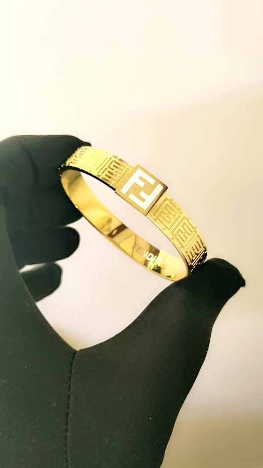 Trending brand Fen-di Bracelet for Women