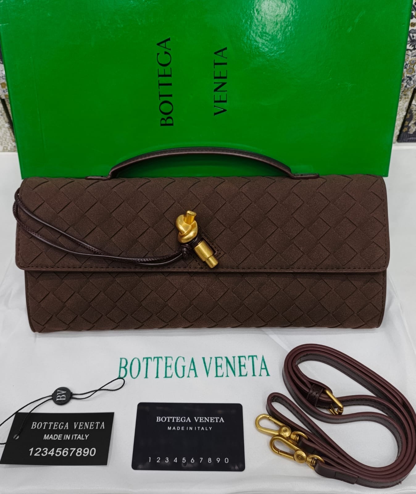 Famous Brand Bot-tega Ven-eta Long Clutch Matte finish Handbag for Women
