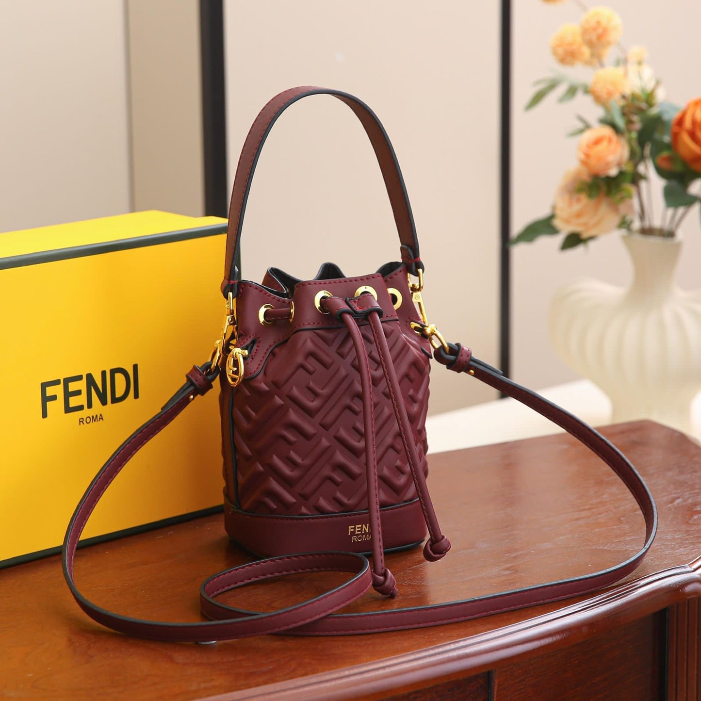 Fen-di Mon Tresor Bucket Handbag for Women
