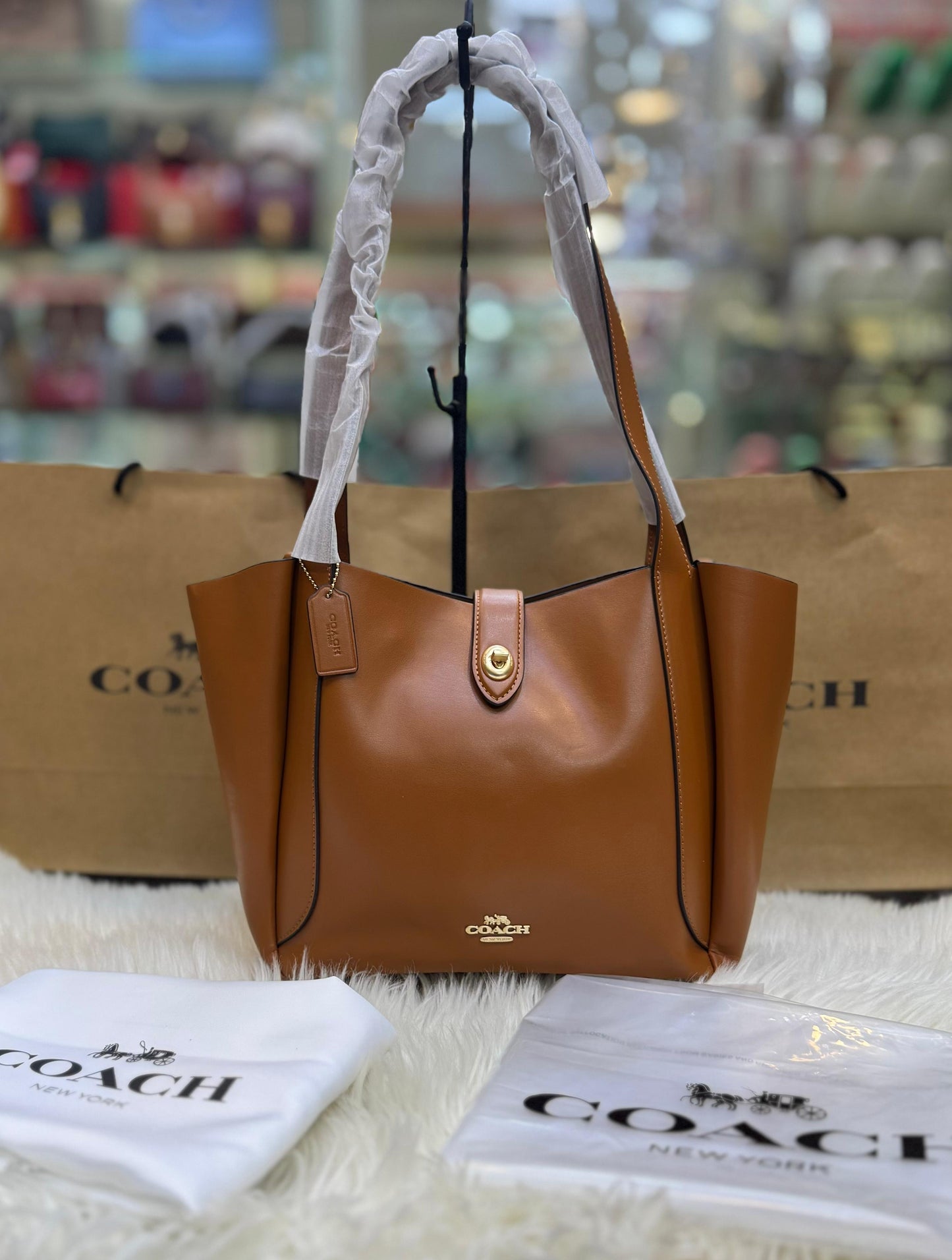 Coach Hardley Turnlock Tote bag for Women