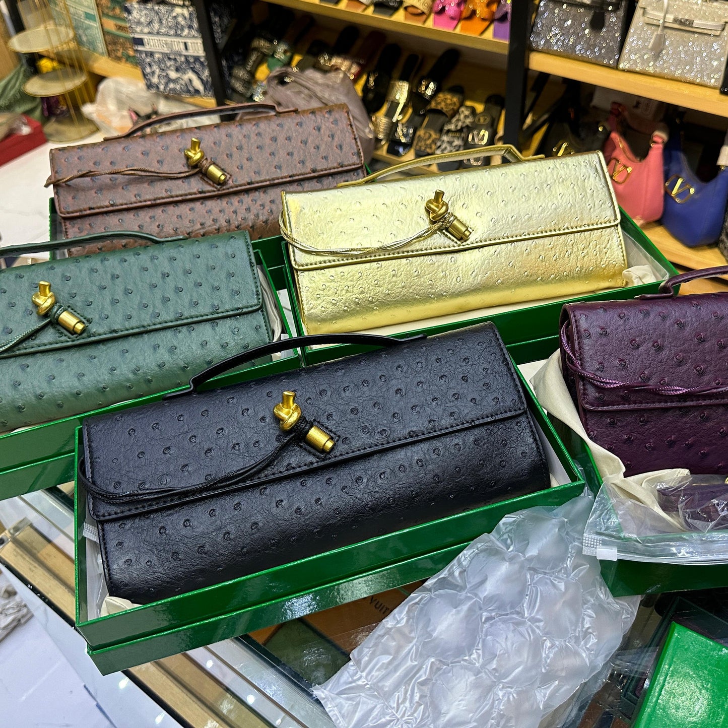 Famous Brand Bot-tega Ven-eta  Andiamo Long Clutch Ostrich pattern Clutch Bag for Women