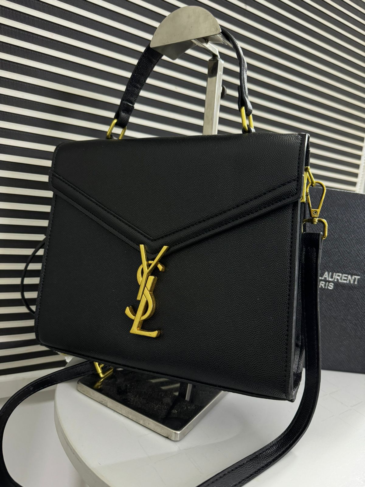 Famous Brand Y-S-L Yv-es Sai-nt Lau-rent Cassandra Medium Top Handle Bag for Women