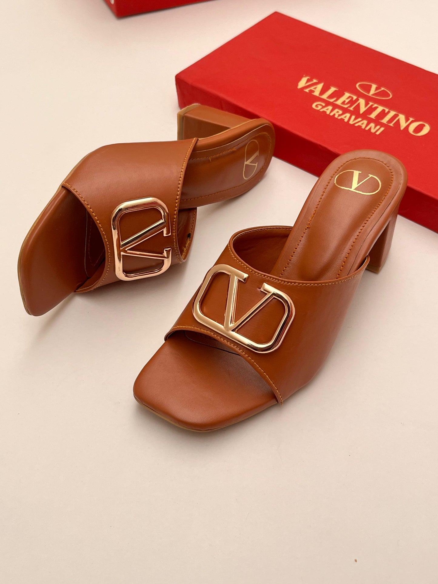 Fashion Brand V Valen-tino Garavani Block Heel for Women