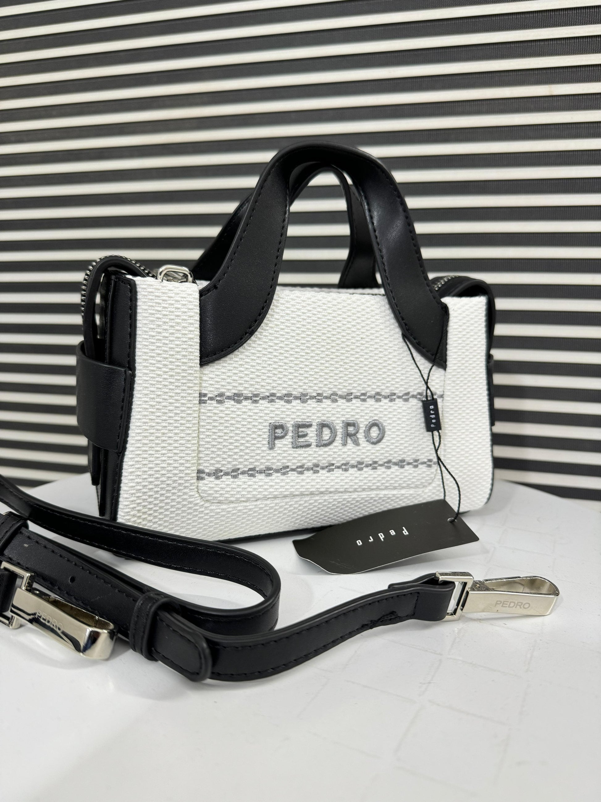 Pedro Izzie Bowling Bag Black