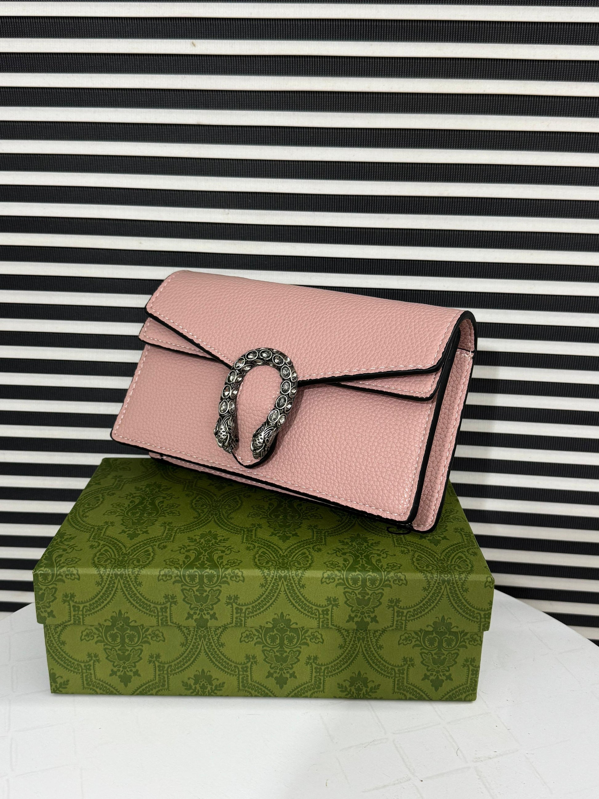 Gucci Dionysus super mini bag