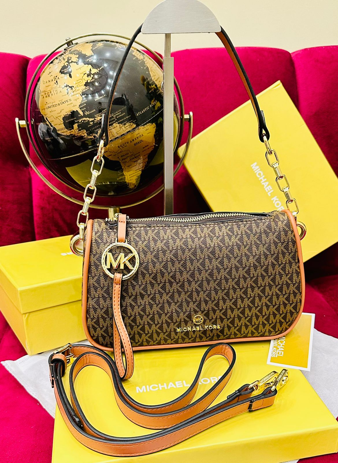 Michael Kors MK Jet Set Zip-Up Shoulder Bag Brown