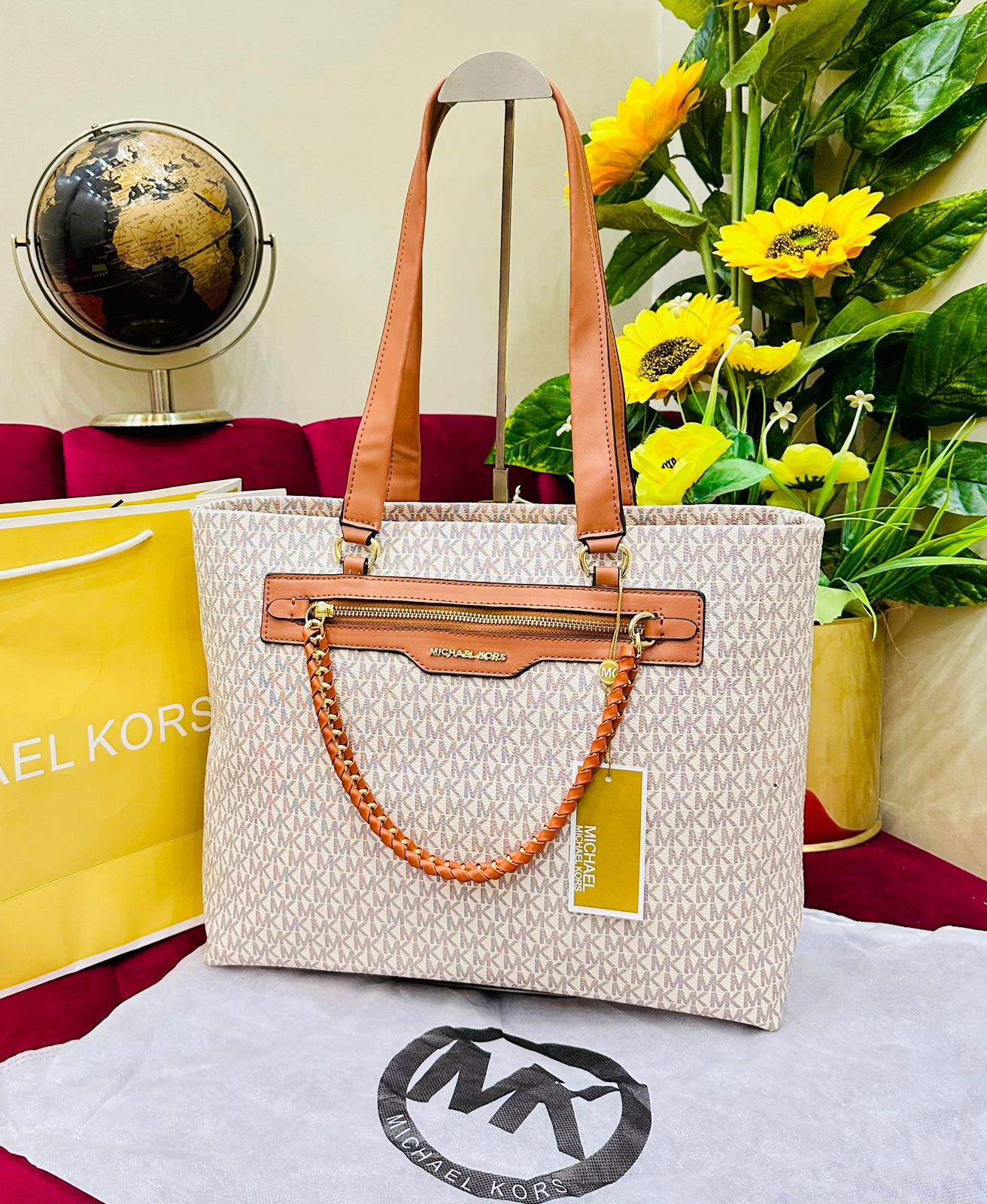 Michael Kors MK Slater Tote Bag Beige