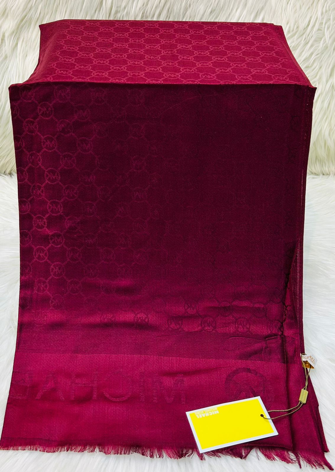 Michael Kors MK Scarf 2