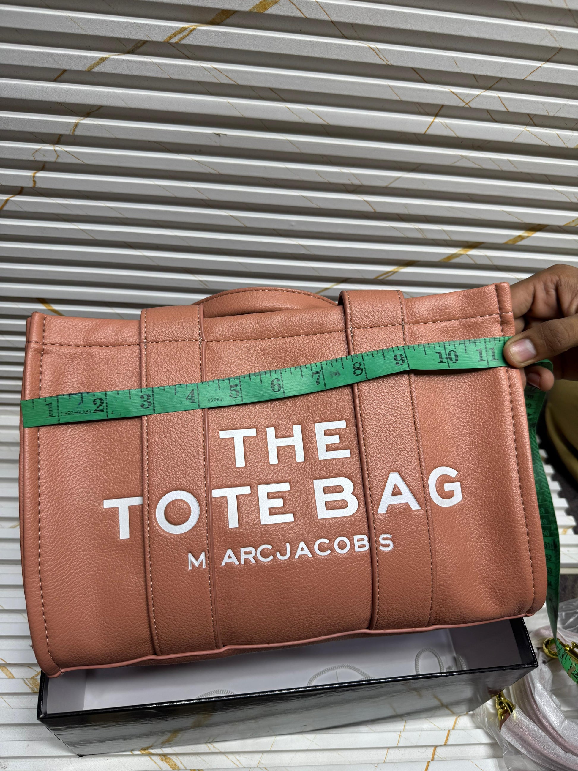 Marc Jacob MJ The Tote Bag Small Size