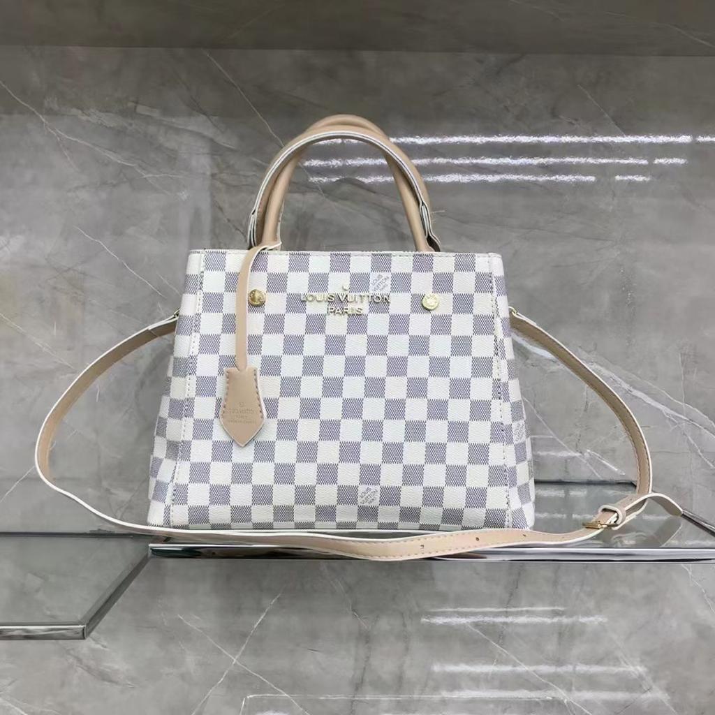 Louis Vuitton LV Montaigne Handbag MM