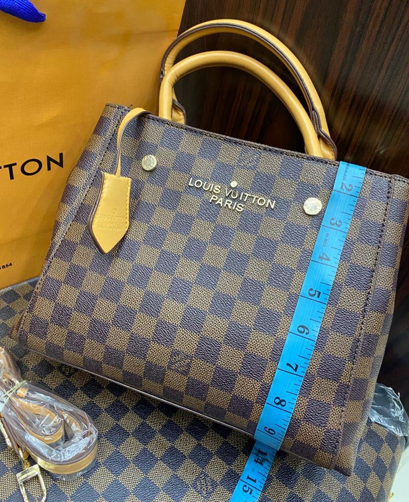 Louis Vuitton LV Montaigne Handbag MM