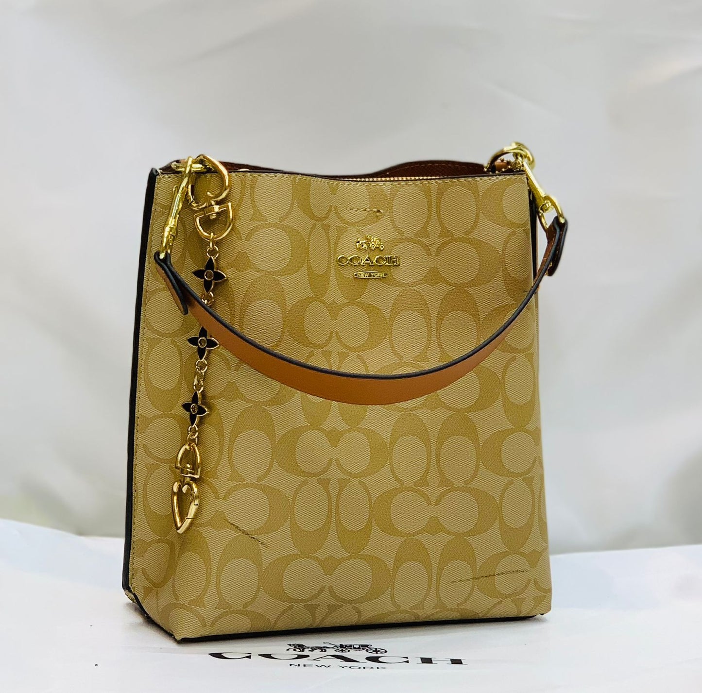 Luxury Co-ach Bucket Bag Premium Quality Shoulder Bag by StyleIcon247