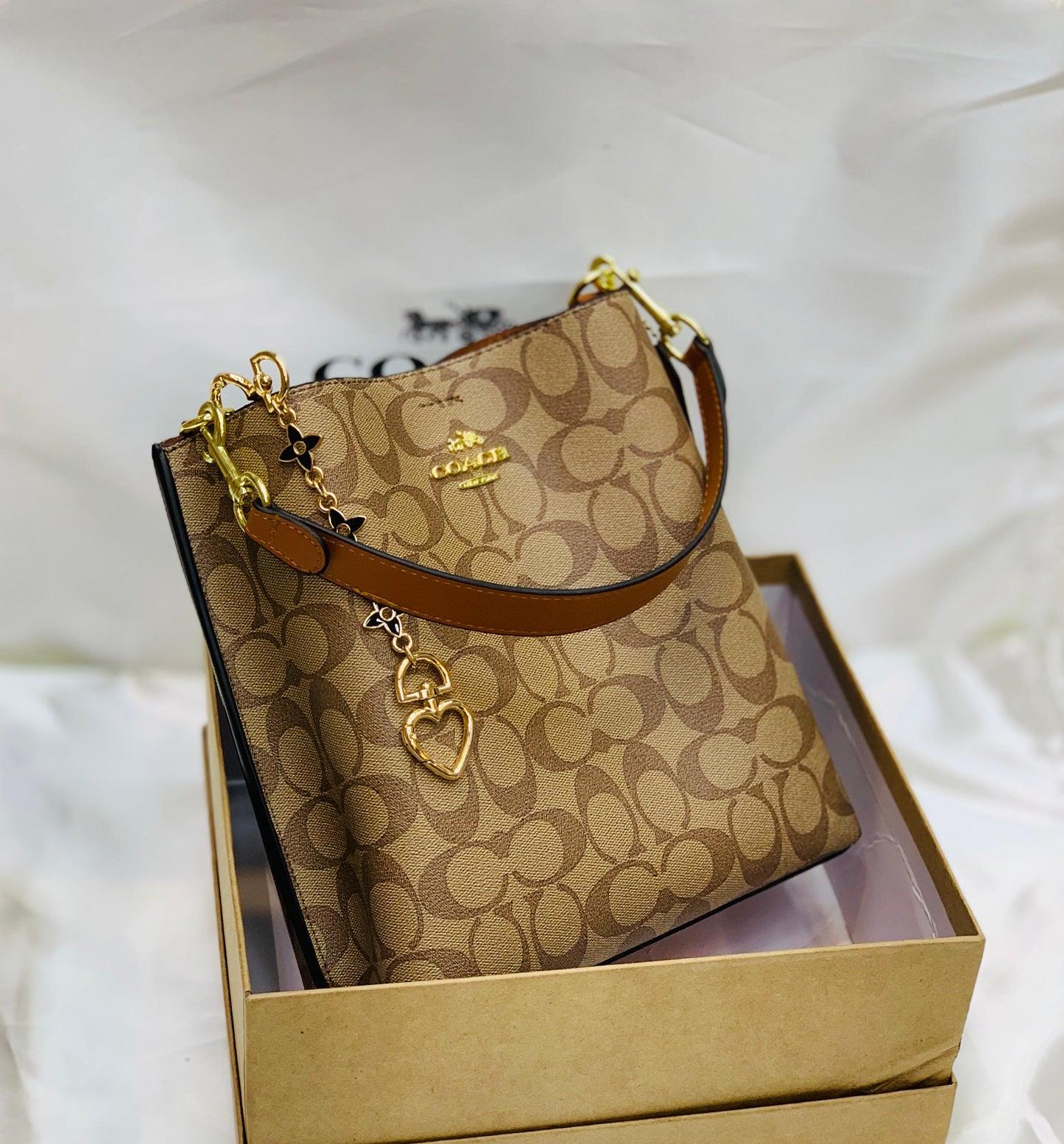 Luxury Co-ach Bucket Bag Premium Quality Shoulder Bag by StyleIcon247