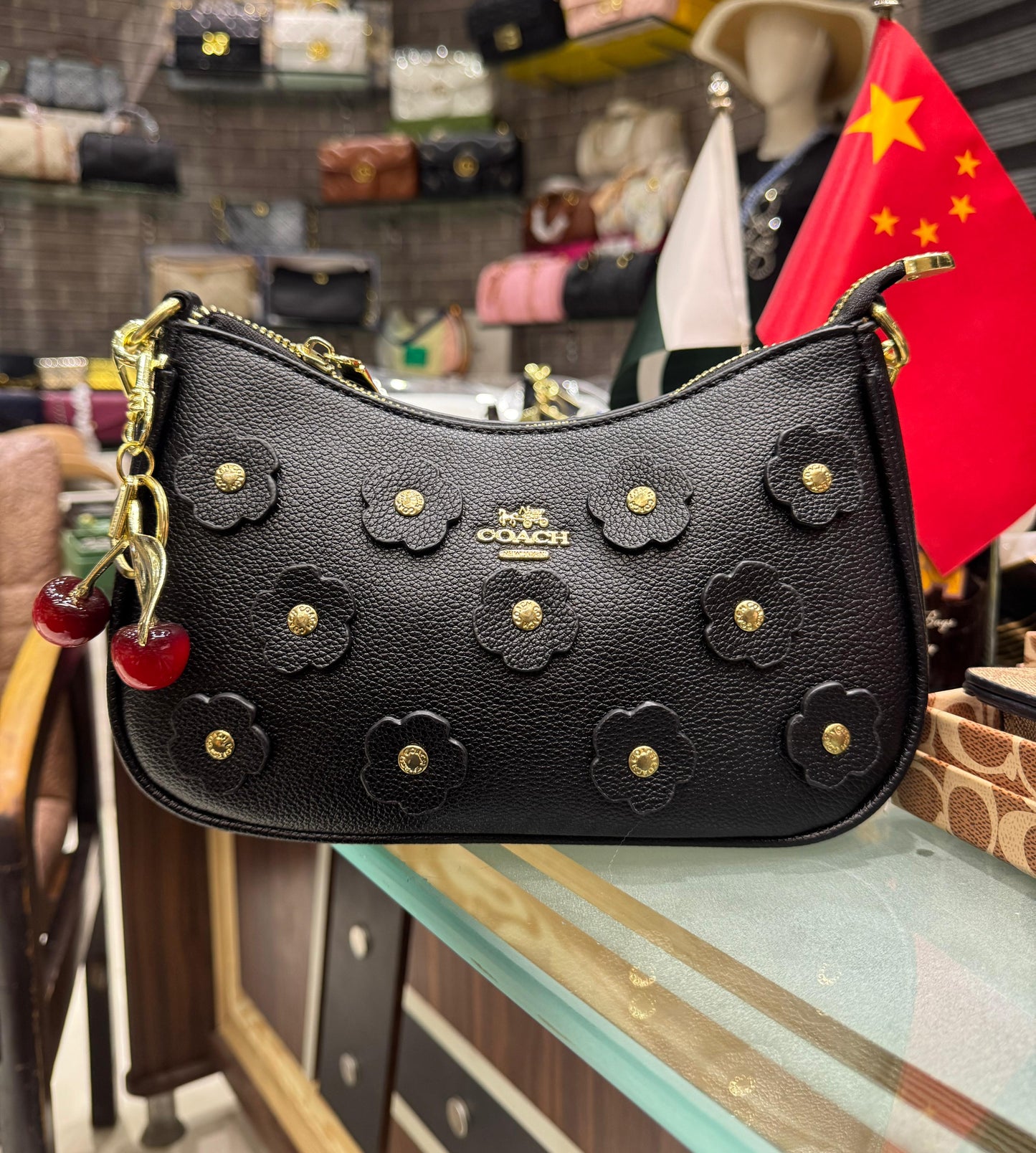 Luxury Co-ach Teri Shoulder Bag with Flower Rivet for Women