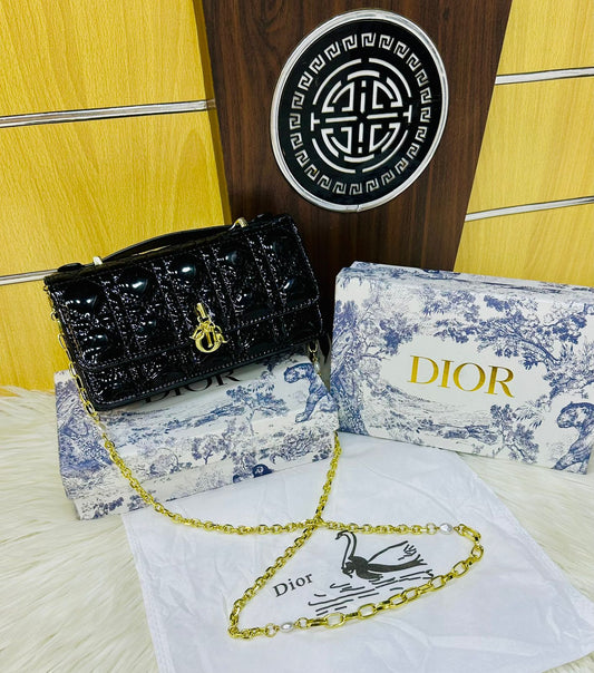 Famous CD Chris-tian Di-or Shoulder Bag for Women
