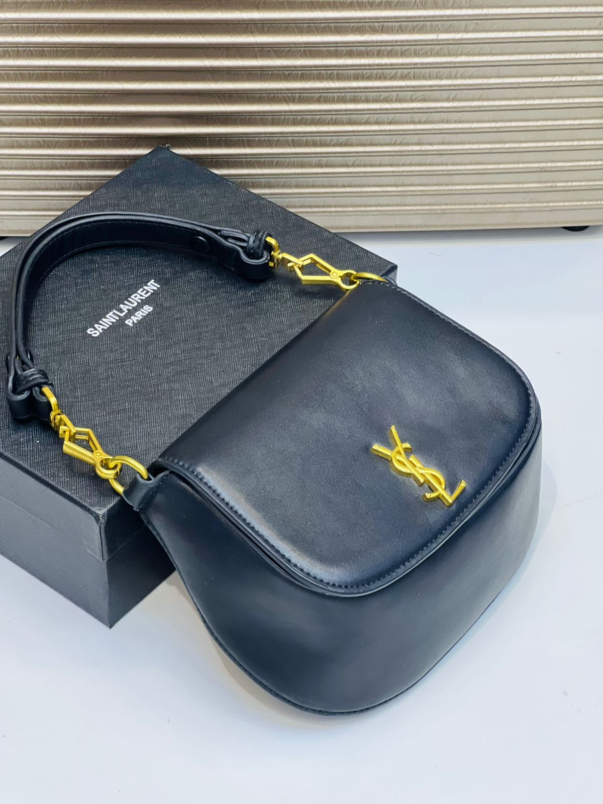 Famous Brand YSL Yv-es Sa-int Lau-rent Shoulder Bag for Women